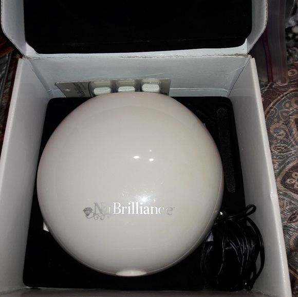 NuBrilliance Microdermabrasion at home System... - Picture 3 of 3